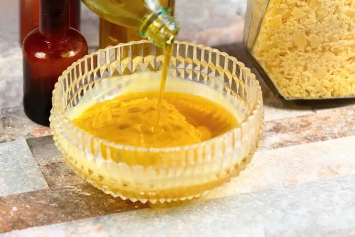 Liquifying oil for Cone Dips and Fillings - Turn Any of Our Belgian Cone Dips and Fillings into Pourable Toppings and Sauces - Case of 6 x 700 grams - Canadian Distribution