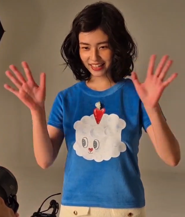 [CLOUD CAKE] Women's Fashion T-Shirt Round Neck